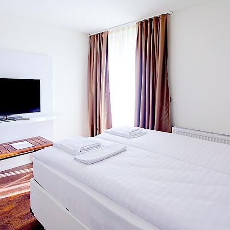 Suite Apartments By Livingdowntown Цюрих Номер фото