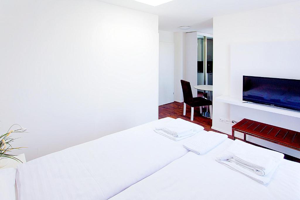 Suite Apartments By Livingdowntown Цюрих Номер фото